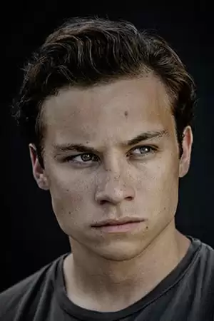 Finn Cole