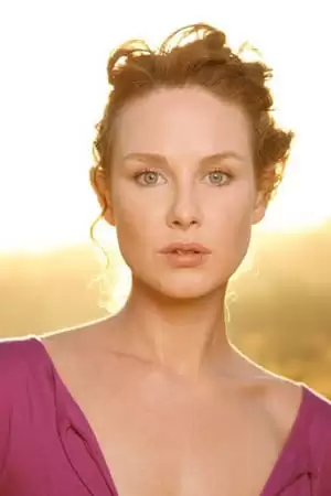 Veronica Lauren