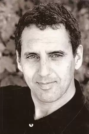 Vincent Riotta