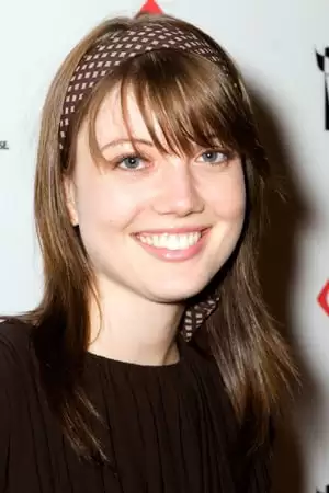 Nicki Clyne